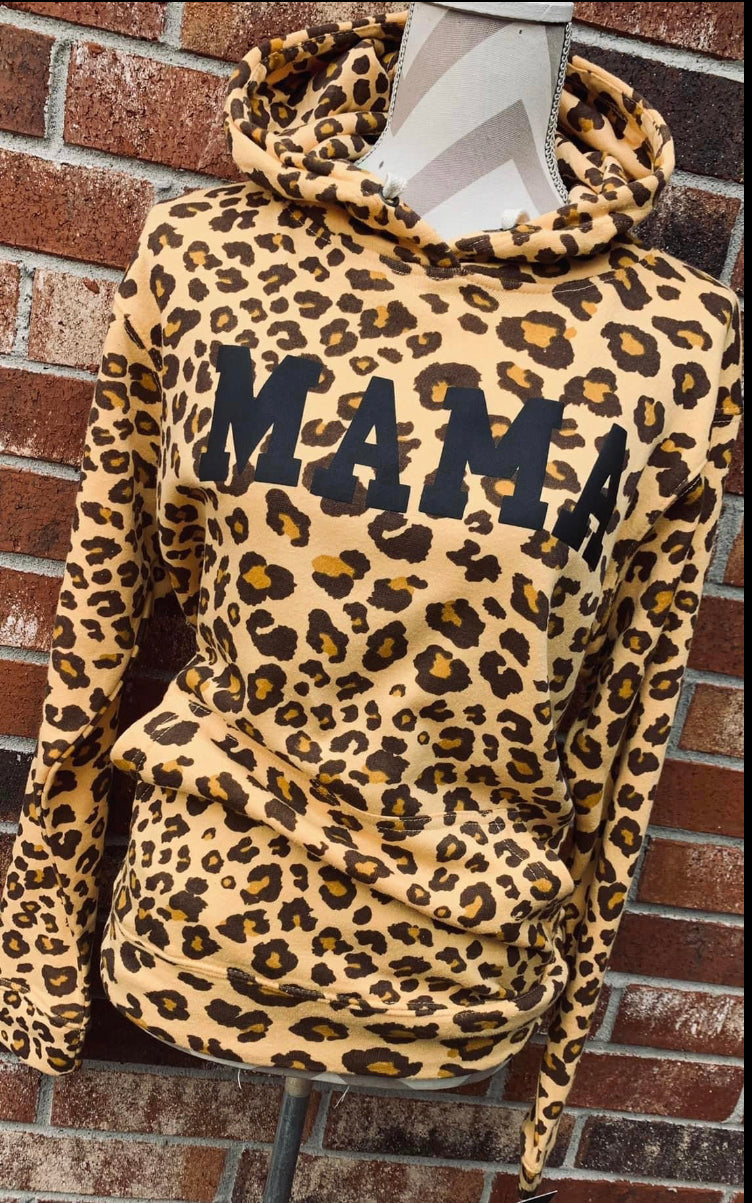 Mama  Leopard 🖤