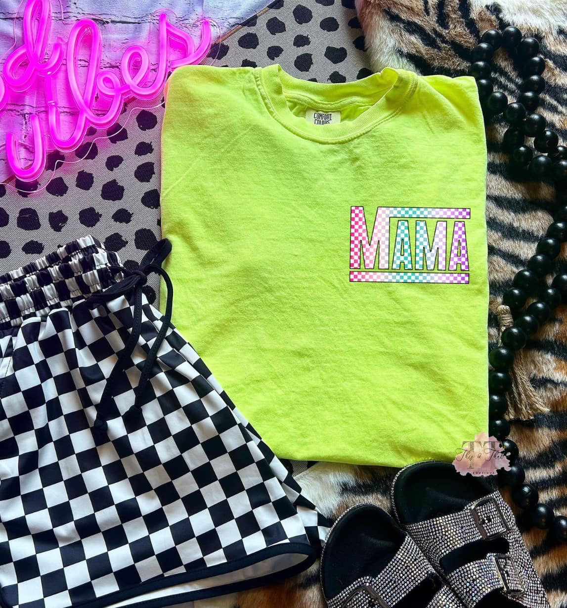 Mama - neon tee