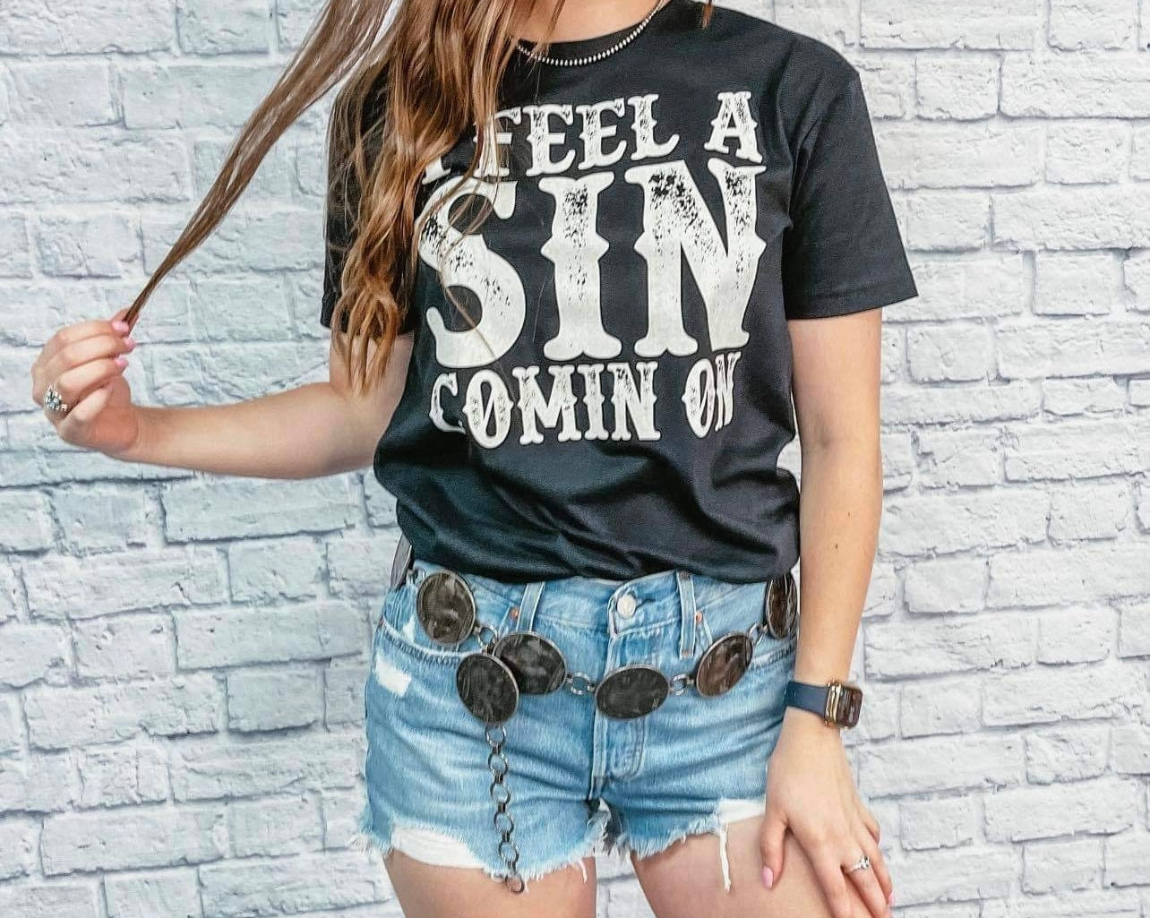 Feel A Sin Comin On  - black